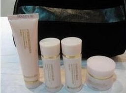 黛維莉化妝品 煥發(fā)自然光彩的美麗選擇